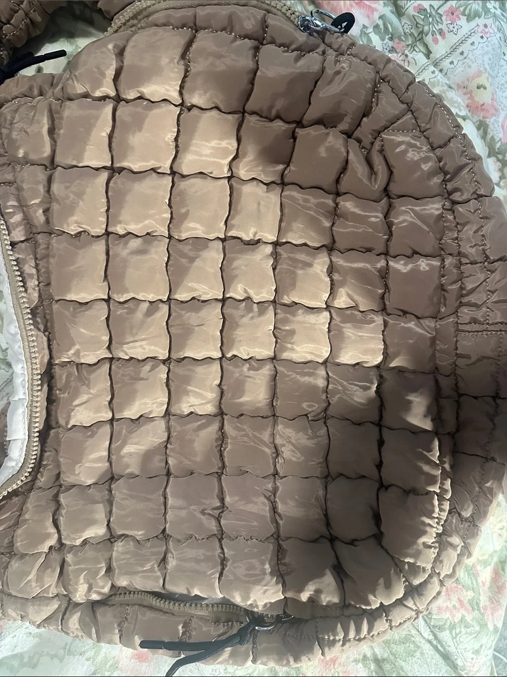 Quilted Hobo Shoulder Bag in Tan